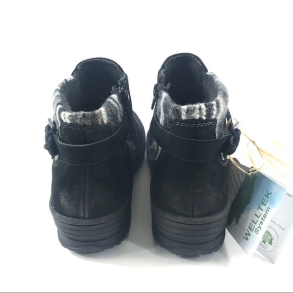 Earth Origins Shoes Earth Origins Water Repellent Suede Ankle Boots